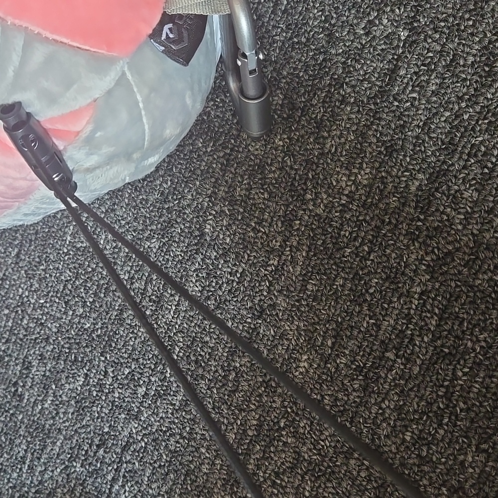 Soft Grey And.pink Travel Pillow - Picture 6 of 8